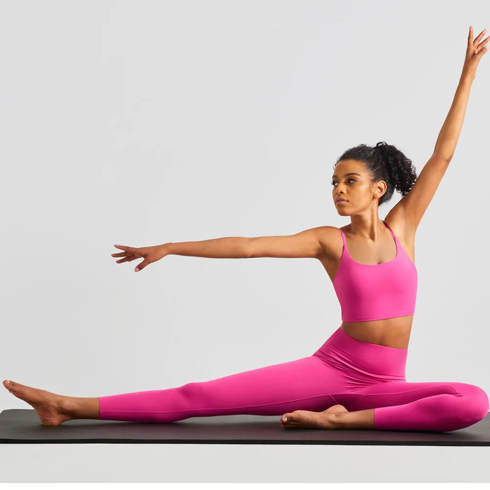 Studio Comfort Crop Top with Built-in Bra